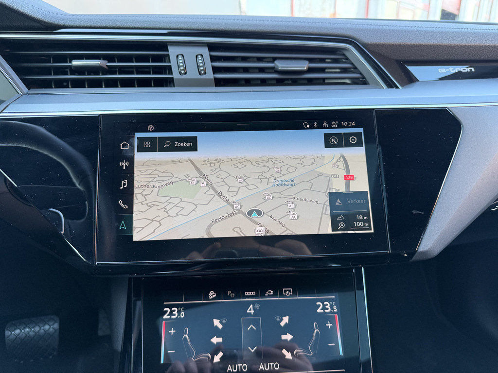 Audi e-tron (N231TD) met abonnement