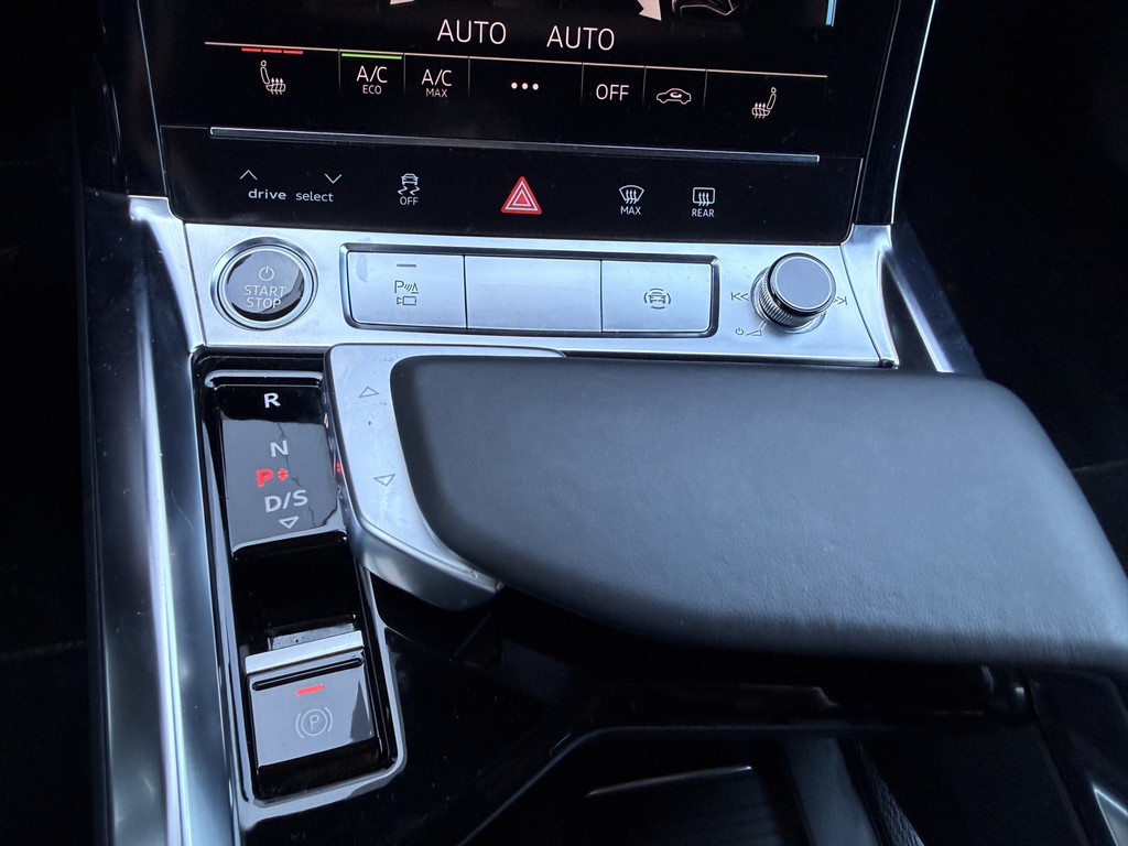 Audi e-tron (N231TD) met abonnement