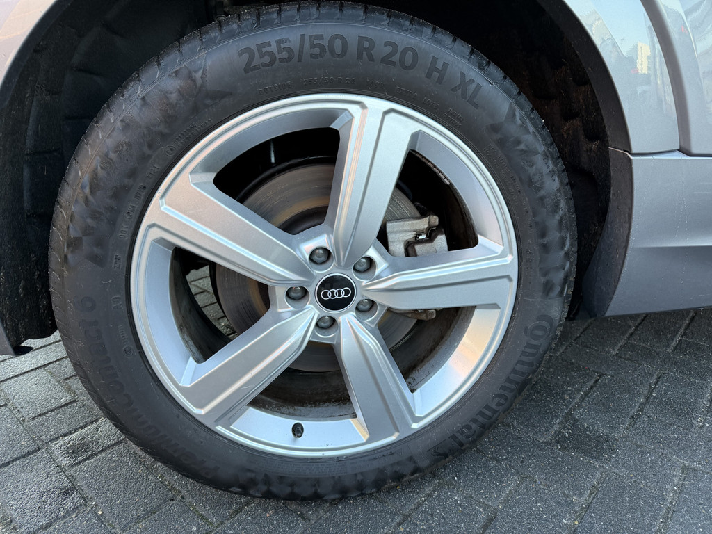 Audi e-tron (N231TD) met abonnement