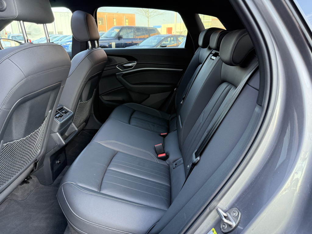 Audi e-tron (N231TD) met abonnement