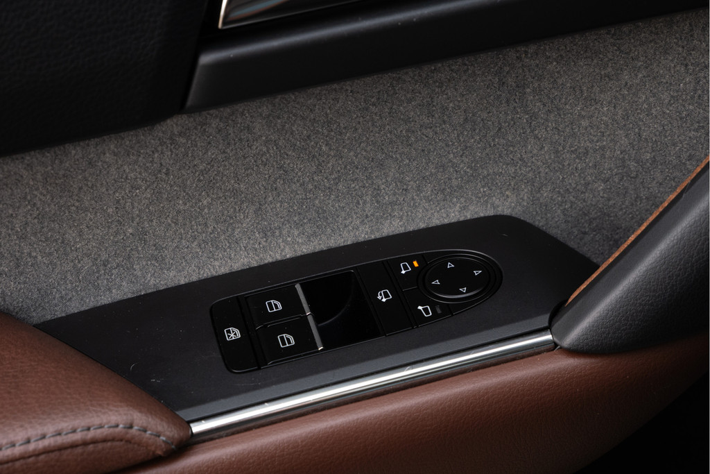 Mazda MX-30 (N887ND) met abonnement