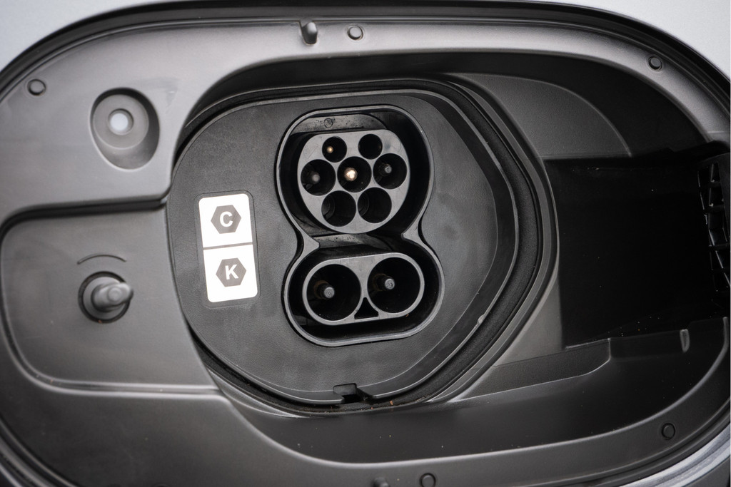 Mazda MX-30 (N887ND) met abonnement