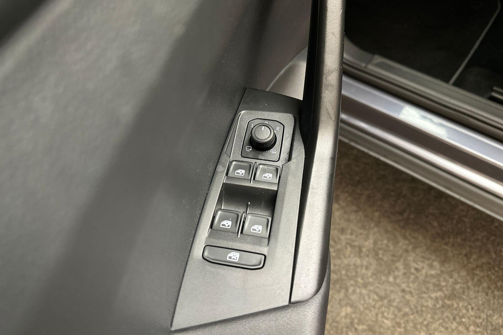 Volkswagen T-Cross (P665NP) met abonnement