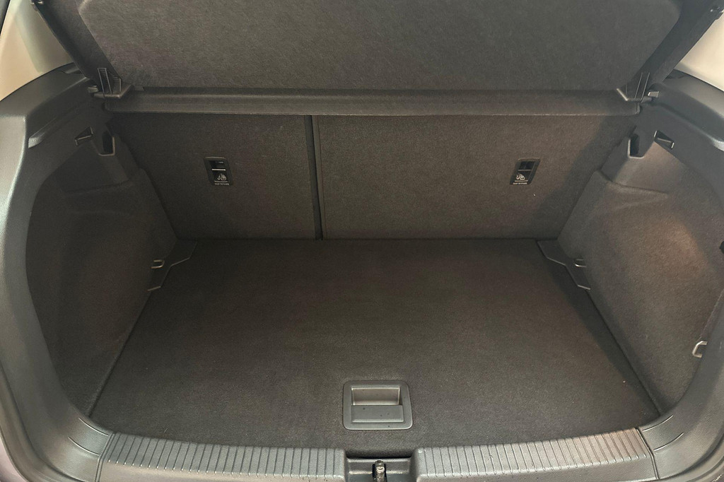 Volkswagen T-Cross (P665NP) met abonnement