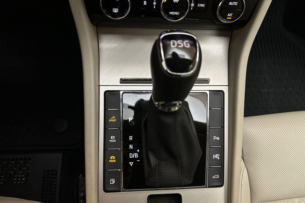 ŠKODA Superb (JLG01K) met abonnement