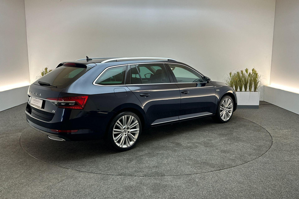 ŠKODA Superb (JLG01K) met abonnement