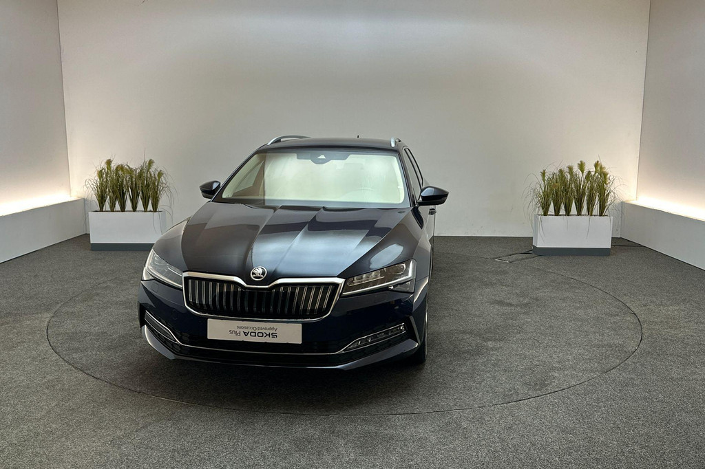 ŠKODA Superb (JLG01K) met abonnement