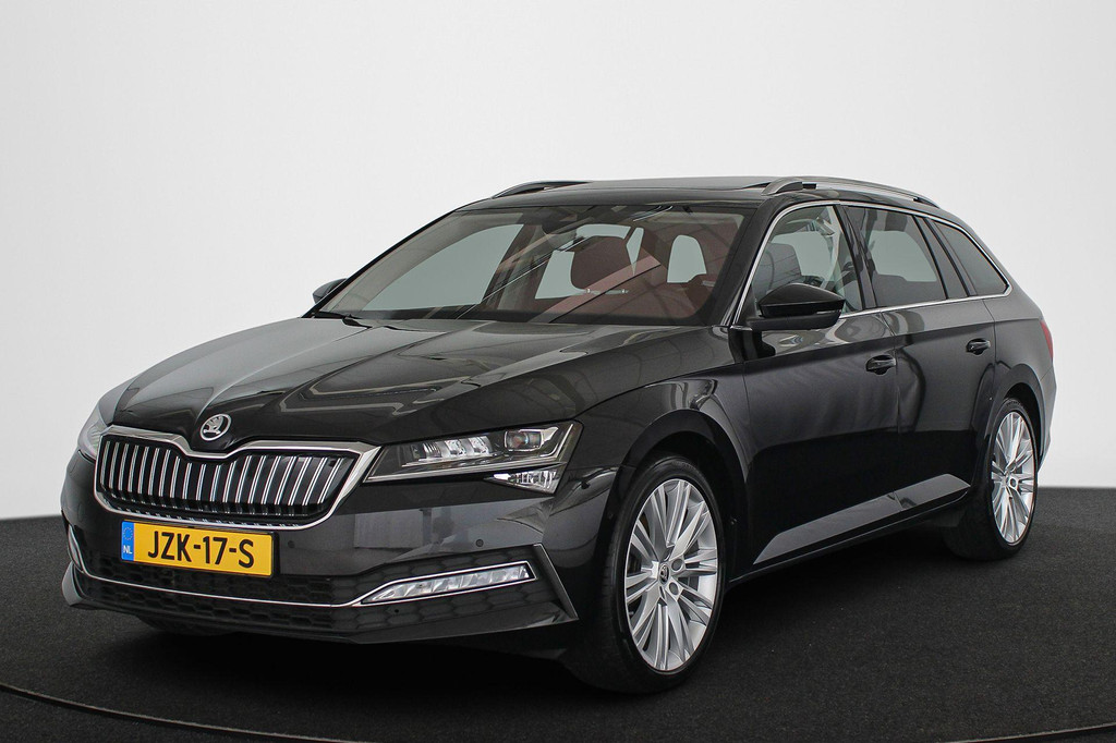 ŠKODA Superb (JZK17S) met abonnement