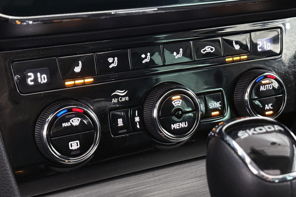 ŠKODA Superb (JZK17S) met abonnement