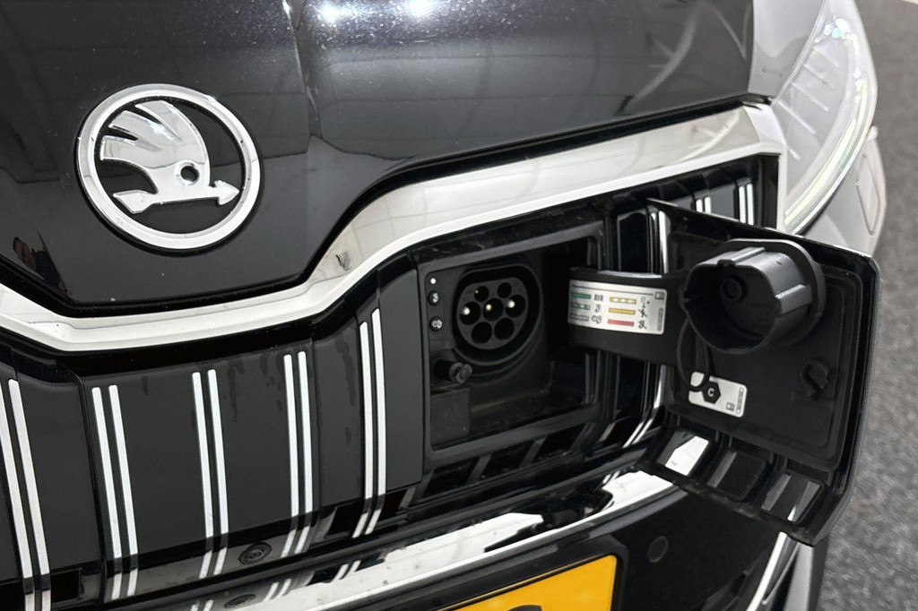 ŠKODA Superb (JZK17S) met abonnement