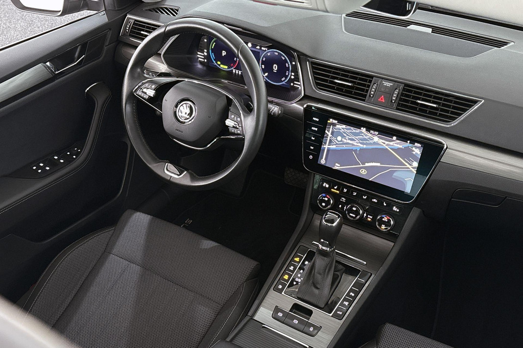ŠKODA Superb (JZK17S) met abonnement