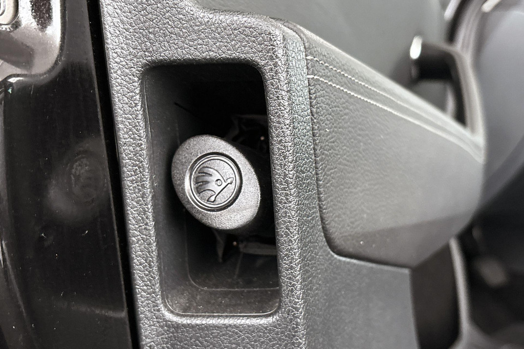 ŠKODA Superb (JZK17S) met abonnement