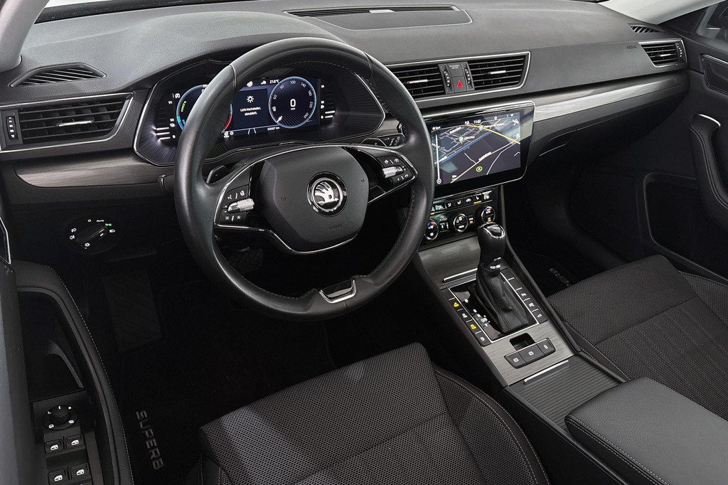 ŠKODA Superb (JZK17S) met abonnement