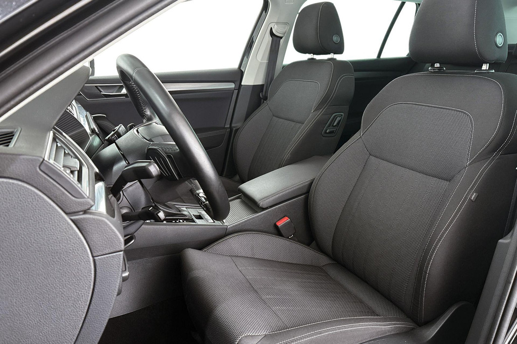 ŠKODA Superb (JZK17S) met abonnement