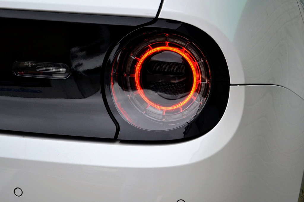 Honda e (J725FB) met abonnement