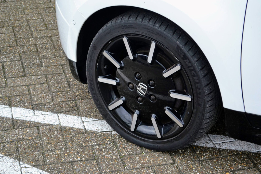 Honda e (J725FB) met abonnement