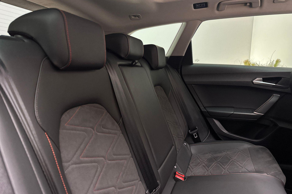 Seat Leon Sportstourer (JXZ55K) met abonnement