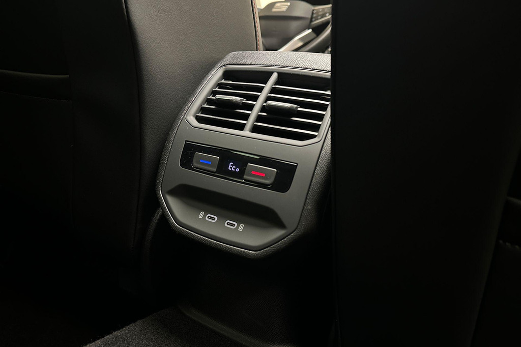 Seat Leon Sportstourer (JXZ55K) met abonnement