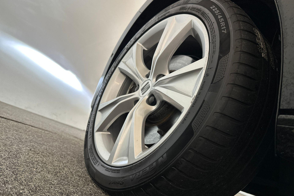 Seat Leon Sportstourer (JXZ31K) met abonnement