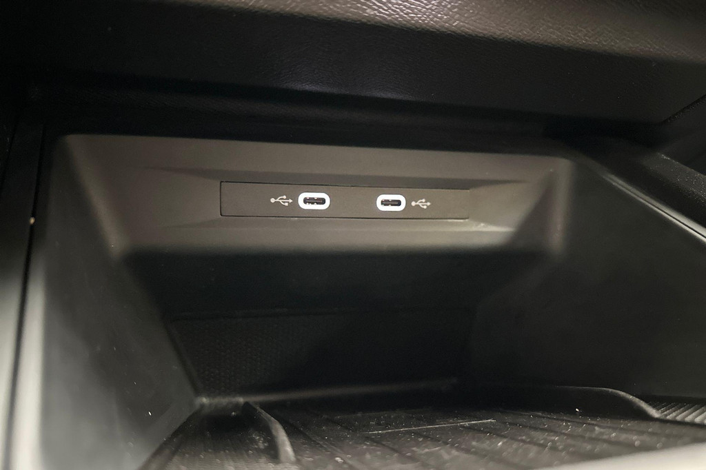 Seat Leon Sportstourer (JXZ31K) met abonnement