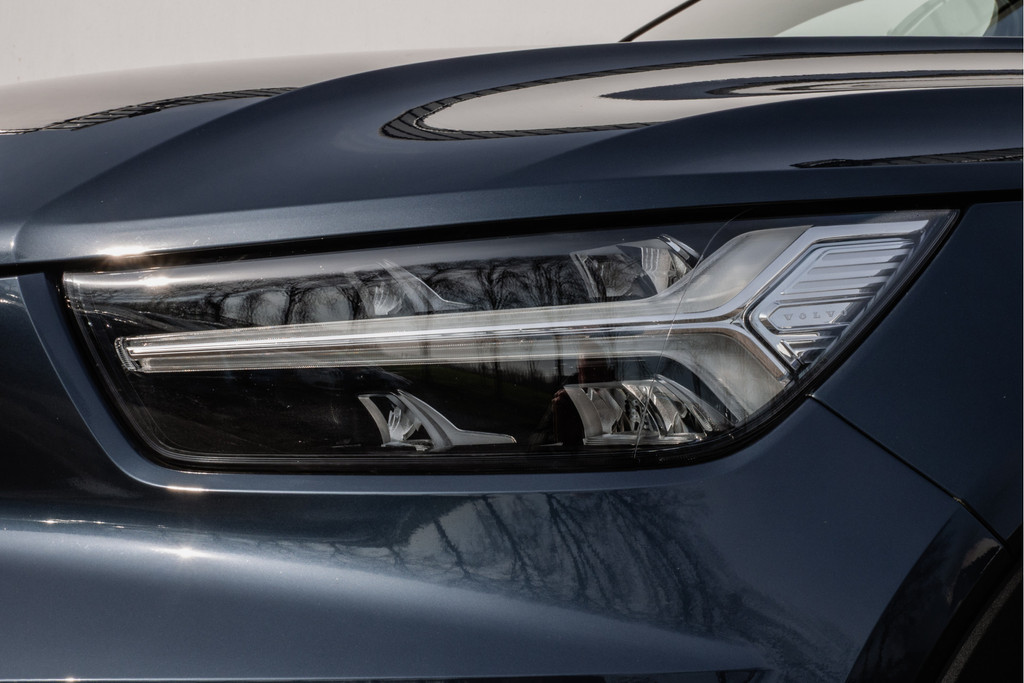 Volvo XC40 (N755SR) met abonnement