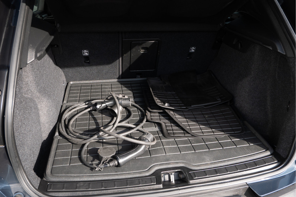 Volvo XC40 (N755SR) met abonnement