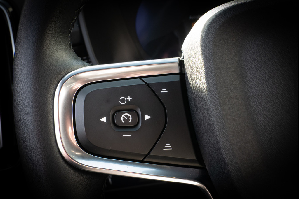 Volvo XC40 (N755SR) met abonnement