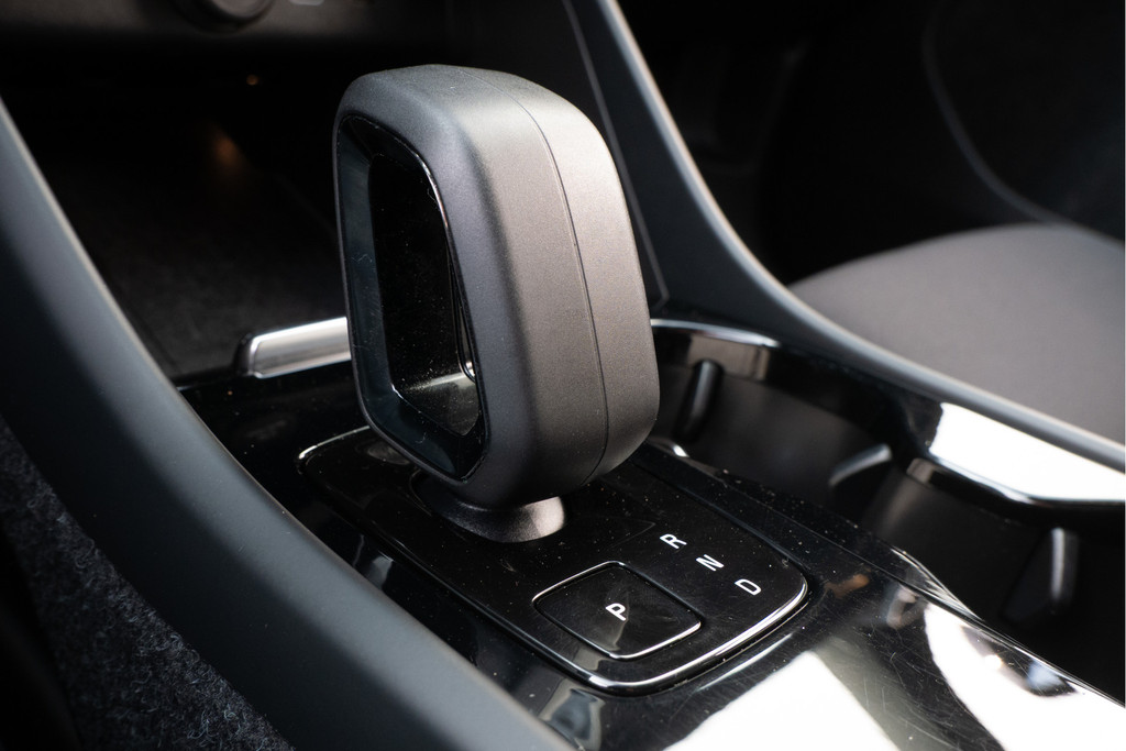 Volvo XC40 (N755SR) met abonnement