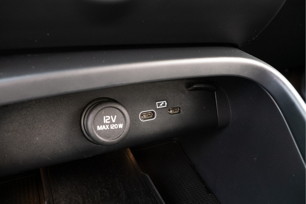 Volvo XC40 (N755SR) met abonnement