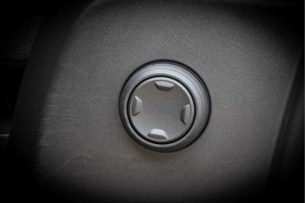 Volvo XC40 (N755SR) met abonnement