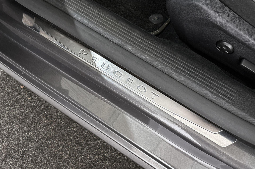 Peugeot 508 (JZK98H) met abonnement