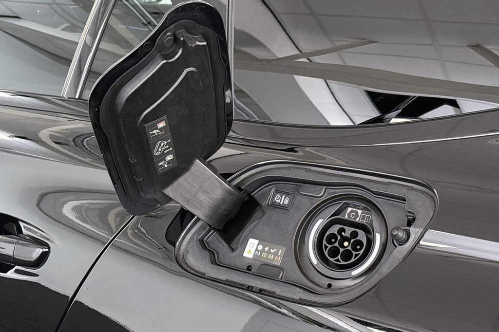 Peugeot 508 (JZK96D) met abonnement