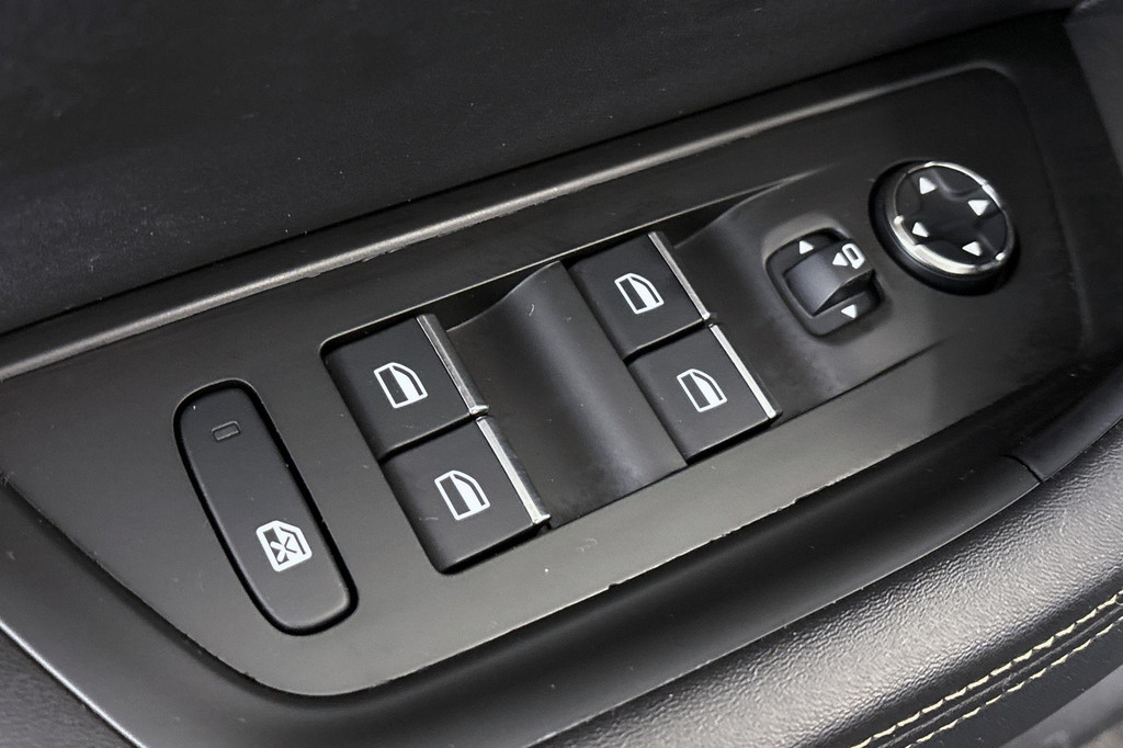 Peugeot 508 (JZK96D) met abonnement