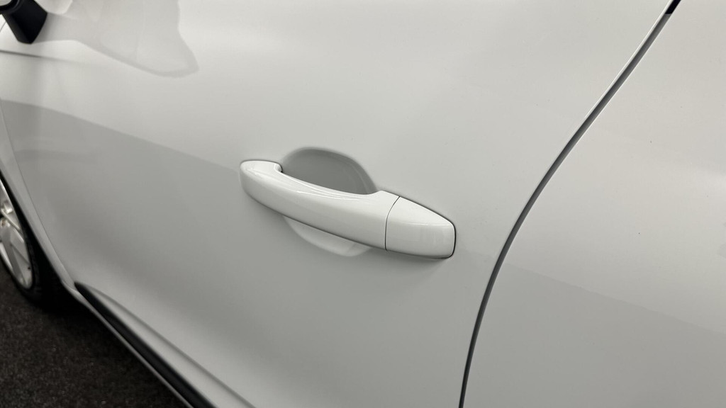 Renault Clio (N752VF) met abonnement