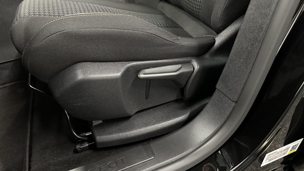 Peugeot 3008 (J188SR) met abonnement