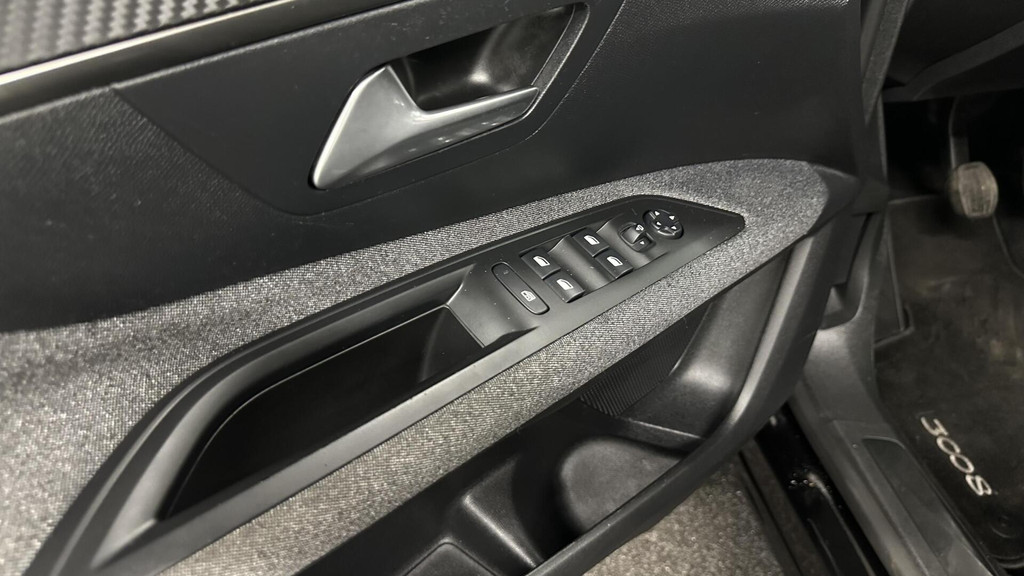 Peugeot 3008 (J188SR) met abonnement