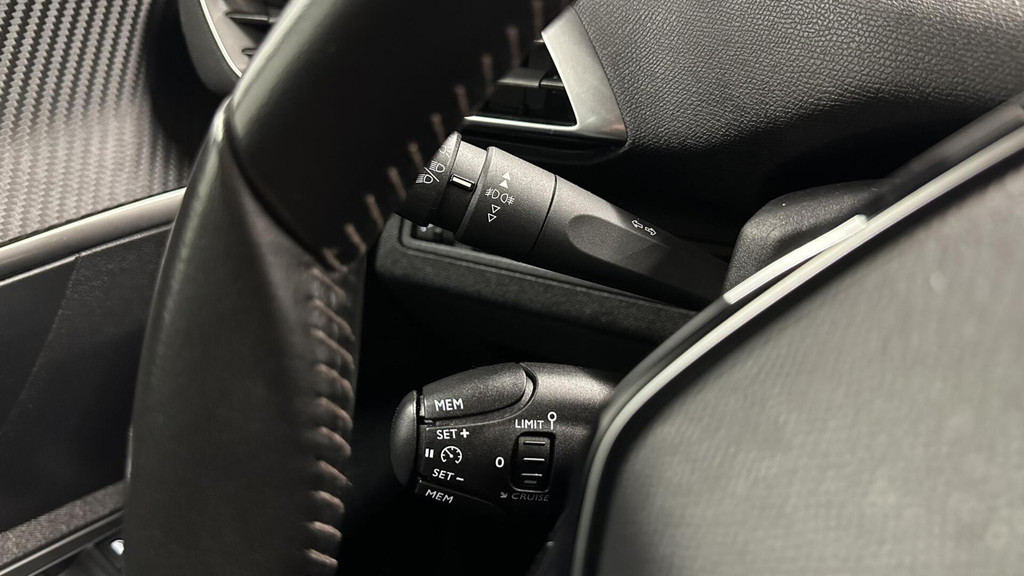 Peugeot 3008 (J188SR) met abonnement