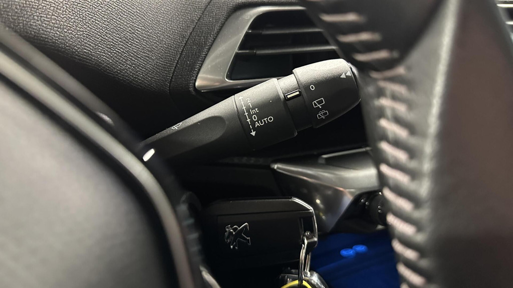 Peugeot 3008 (J188SR) met abonnement