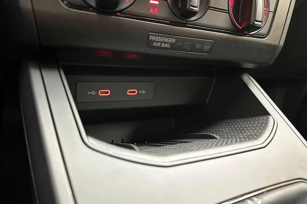 Seat Ibiza (JVN40G) met abonnement