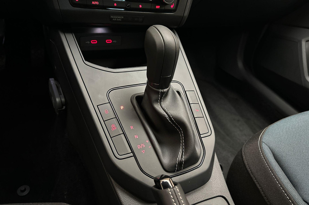 Seat Ibiza (JRP77V) met abonnement