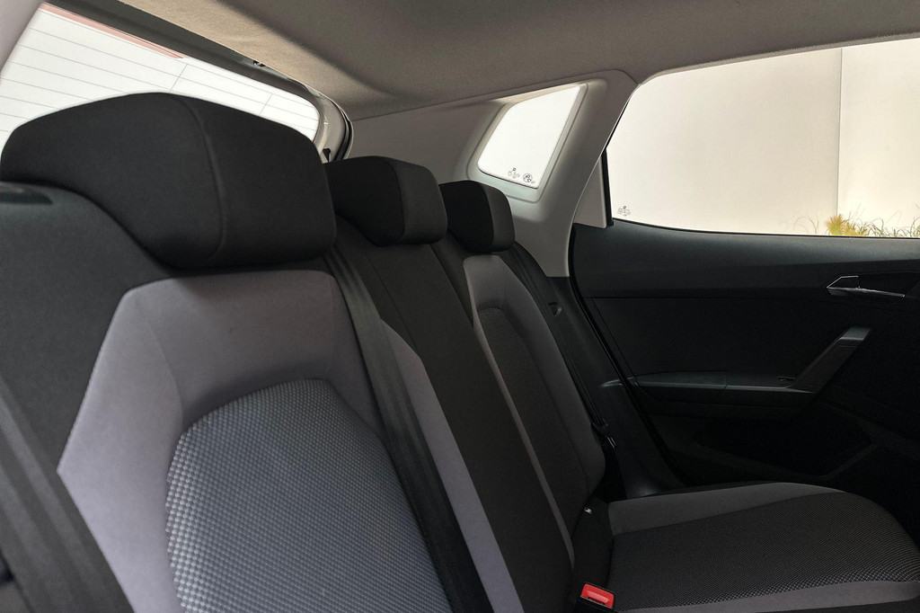 Seat Arona (J857ZV) met abonnement