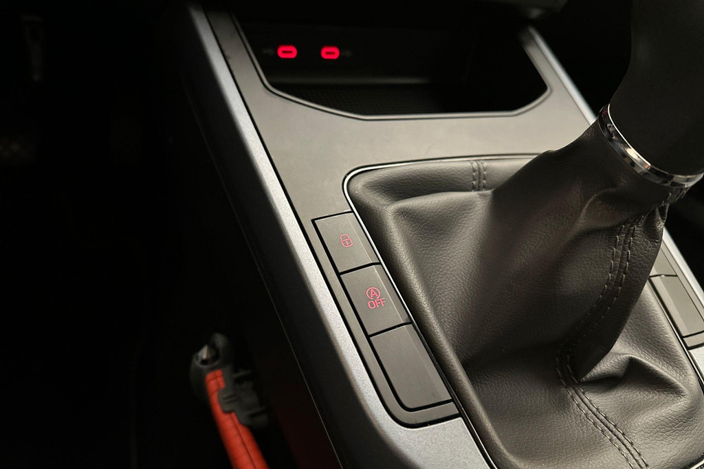 Seat Arona (J857ZV) met abonnement