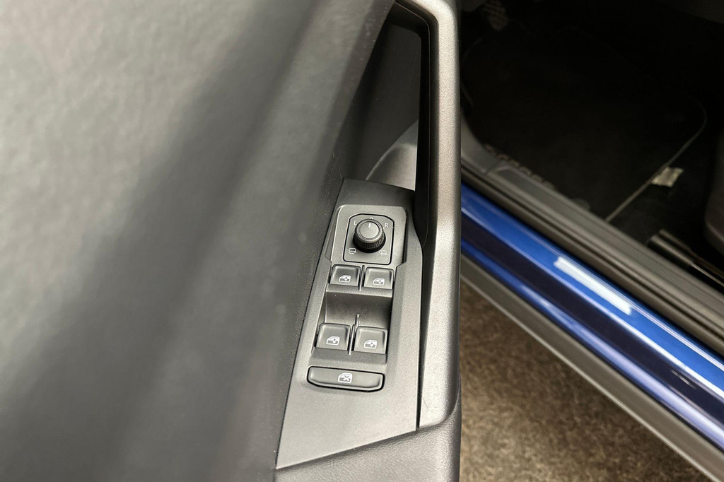 Volkswagen T-Cross (P343VG) met abonnement