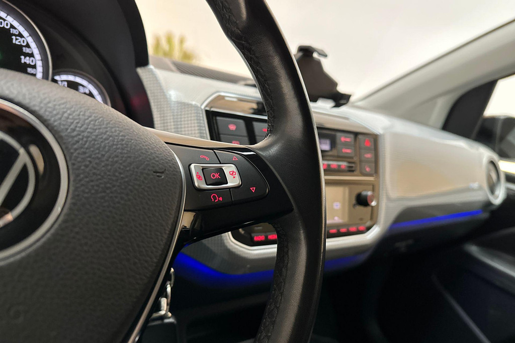 Volkswagen e-up! (JXX74B) met abonnement