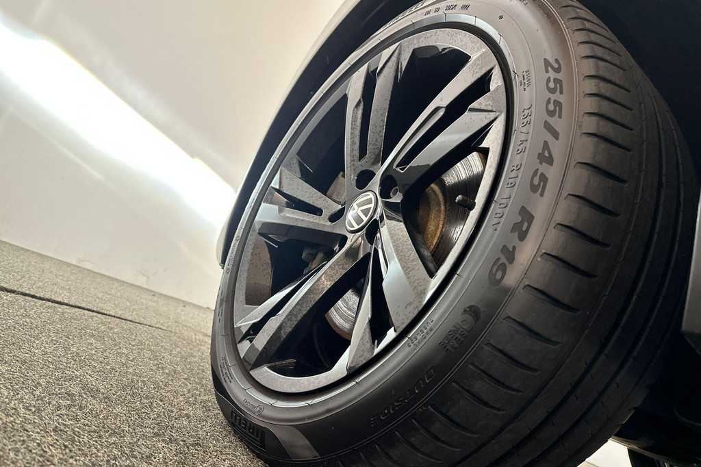 Volkswagen Tiguan (JZR59F) met abonnement