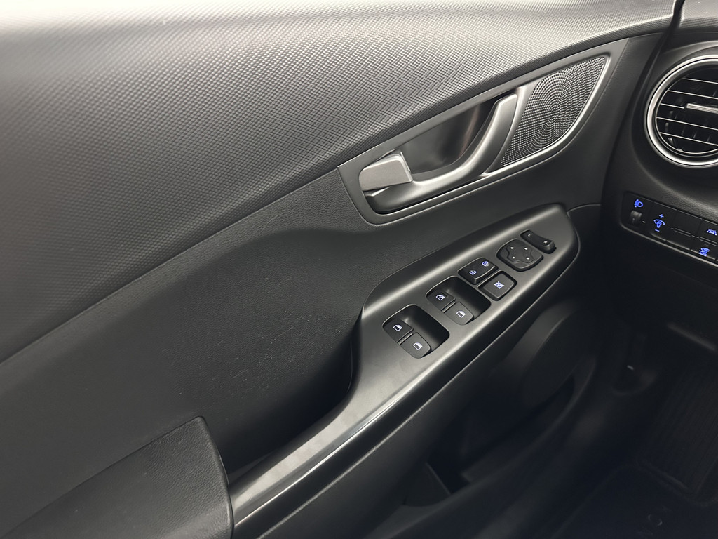 Hyundai Kona (K242JH) met abonnement