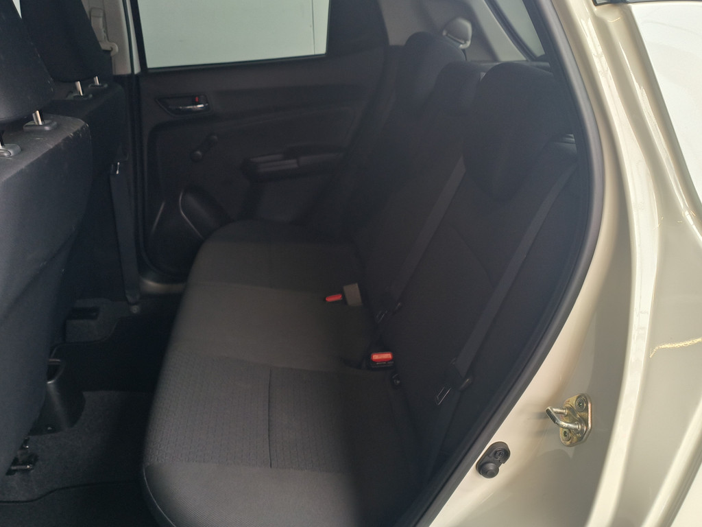 Suzuki Swift (JXL49N) met abonnement