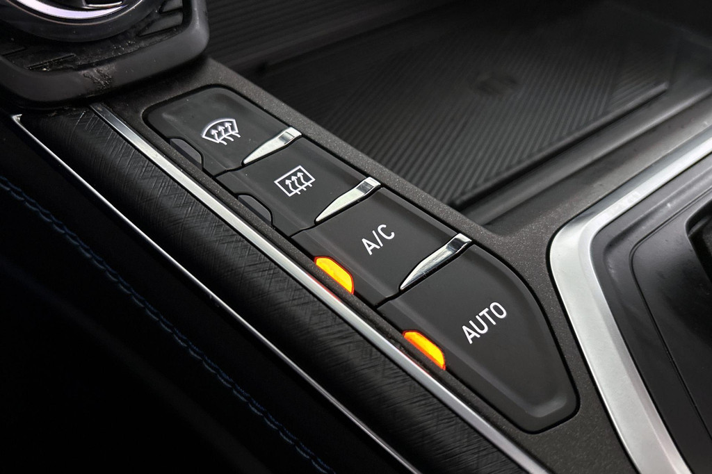 Lynk & Co 01 (X080TZ) met abonnement