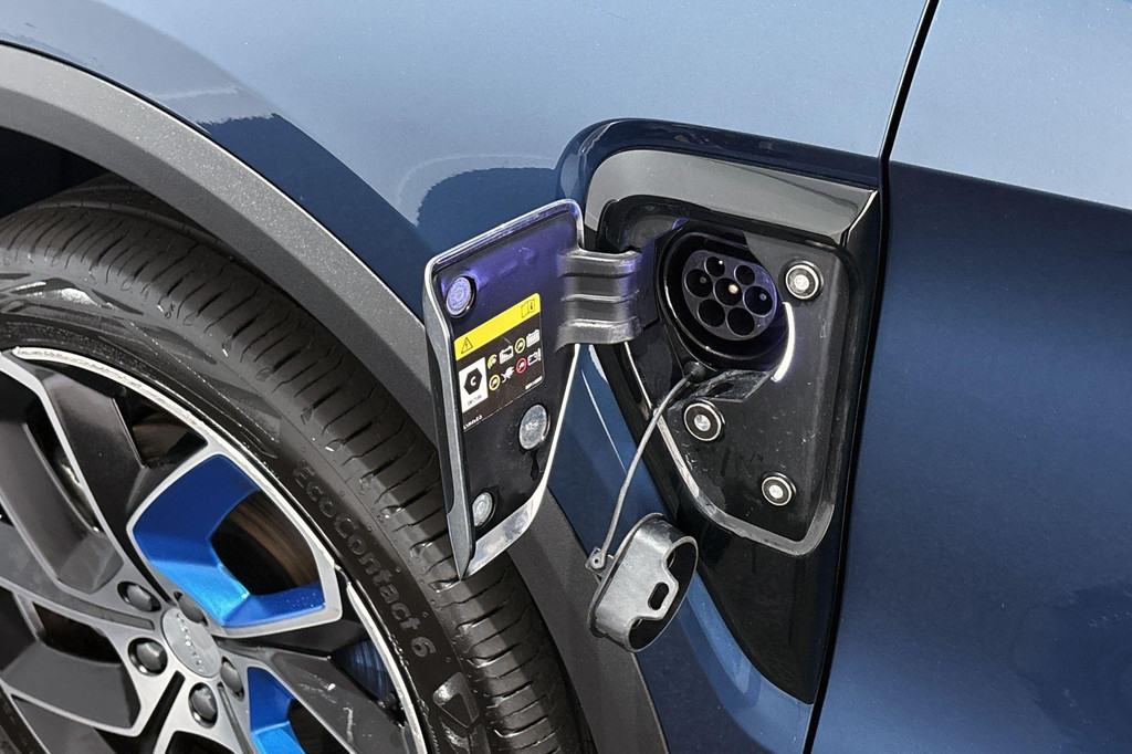 Lynk & Co 01 (X080TZ) met abonnement