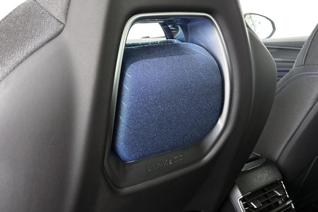 Lynk & Co 01 (X080TZ) met abonnement